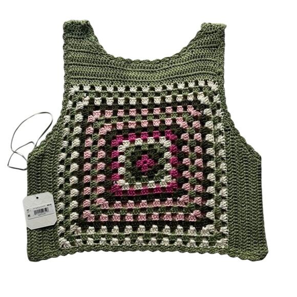 Altar’d State Crochet Granny Square Crop Tank – Women’s L - Picture 6 of 11